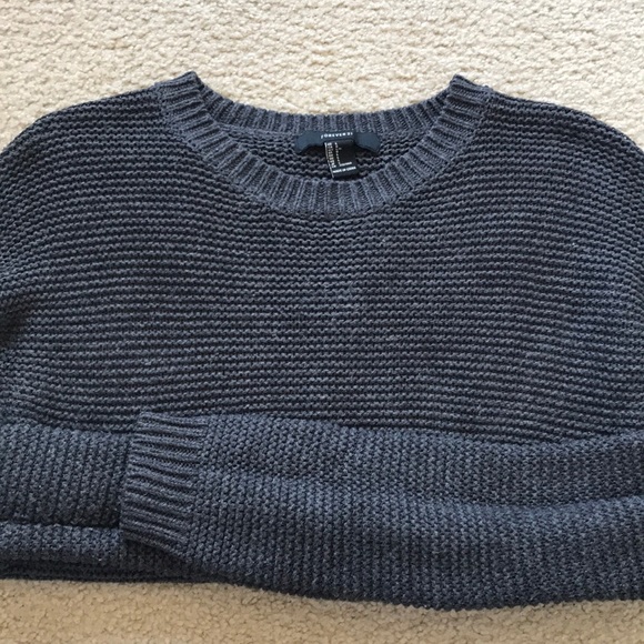 Black sweater - Picture 3 of 4